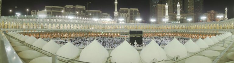 Hajj pilgrimage to the Kaaba ("House of Allah"), Mecca, Saudi Arabia